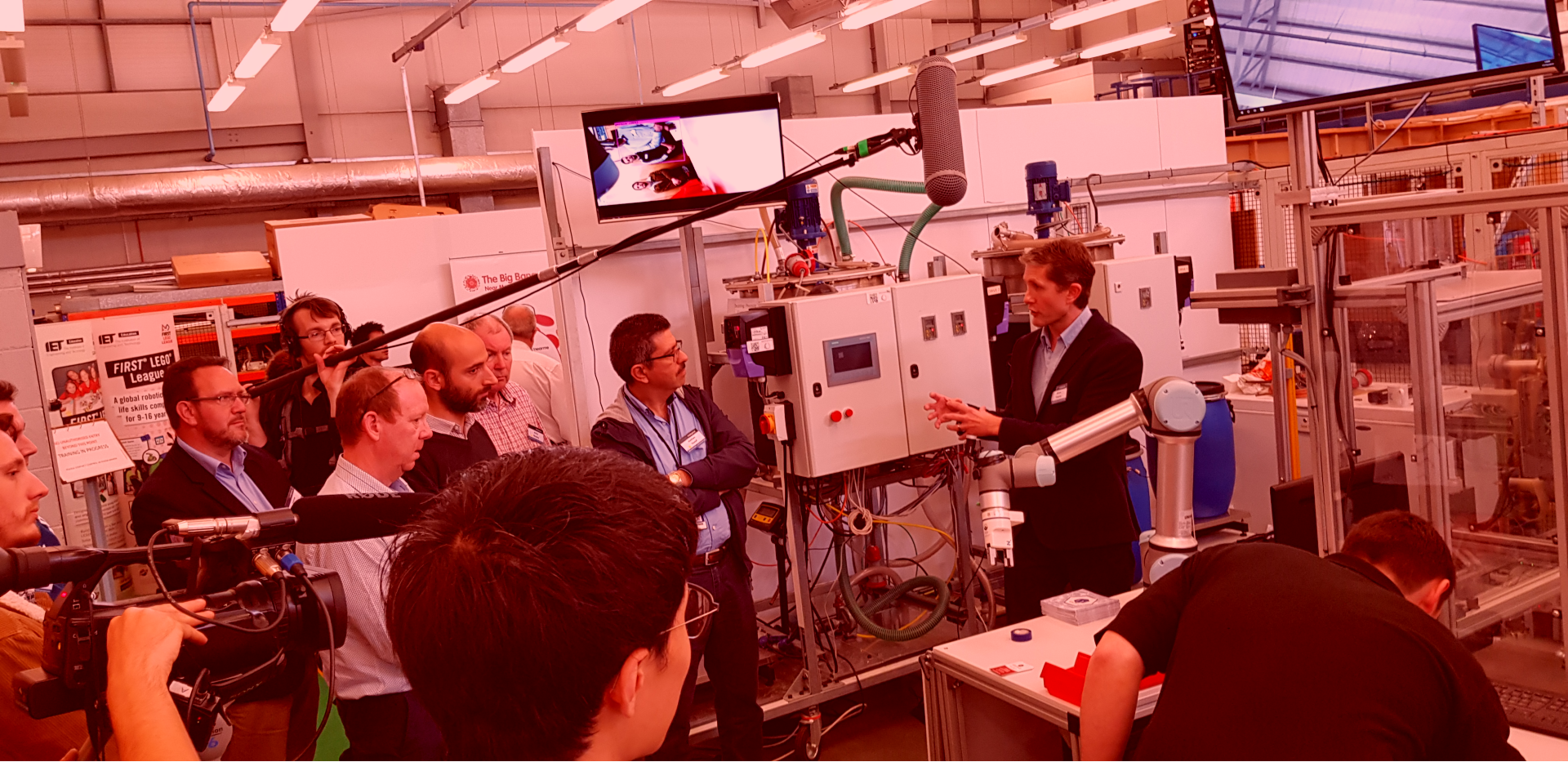 Industreweb Smecluster Red